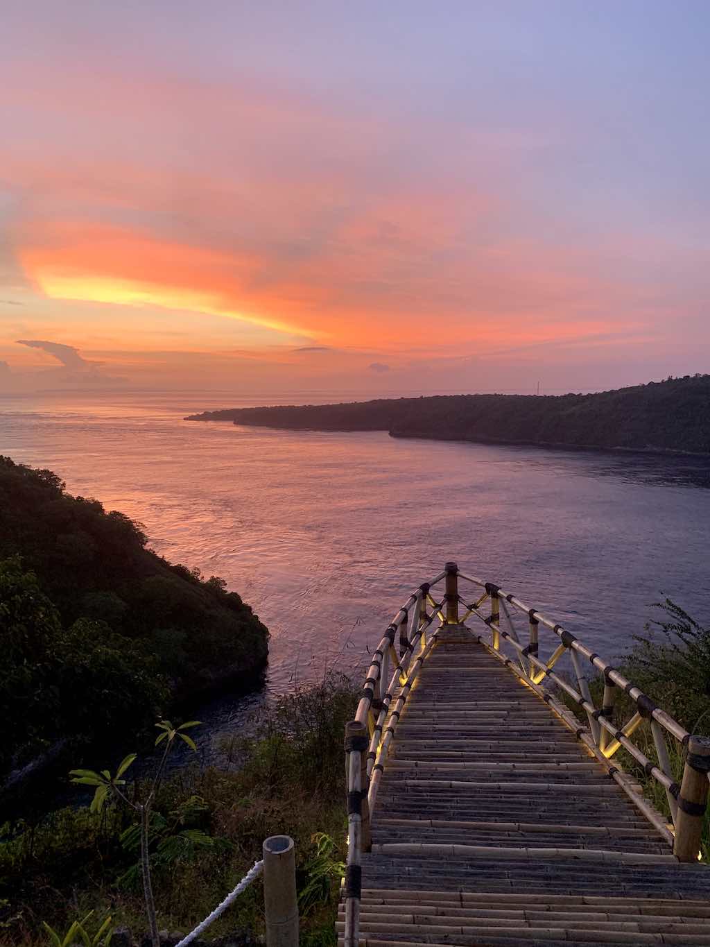 Amok Sunset Nusa Penida Bali Bar Restaurant