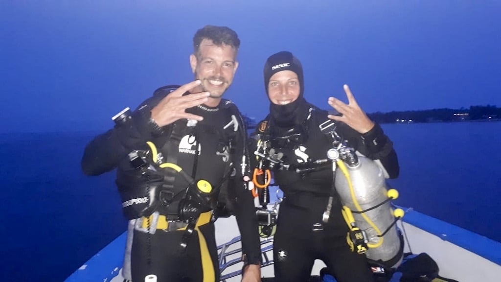 PADI Advanced open water night dive Warnakali Nusa Penida Bali