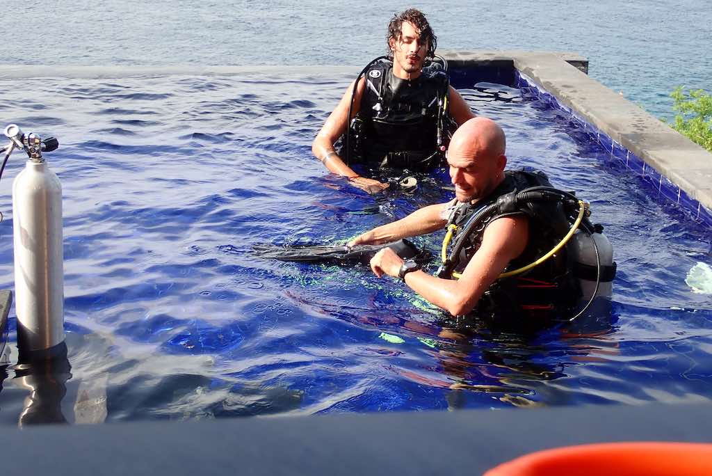 PADI Divemaster course at Warnakali Nusa Penida Bali