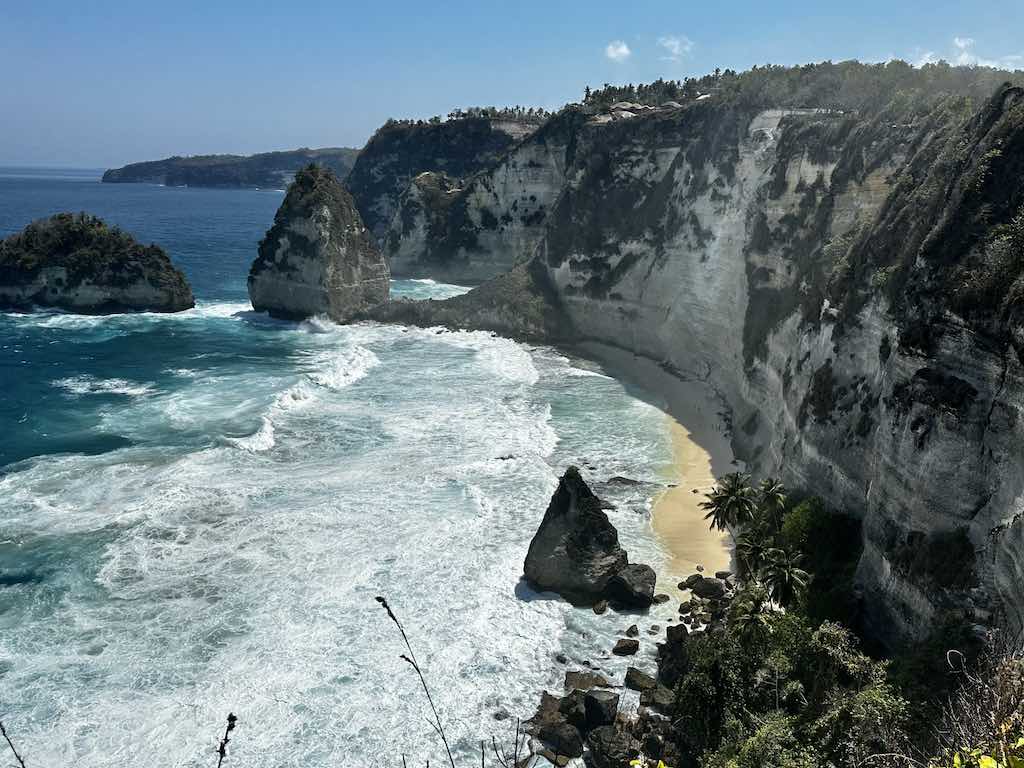 Diamond Beach Nusa Penida Bali afternoon
